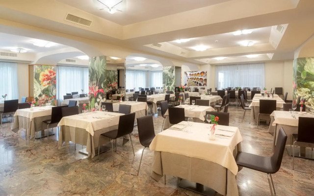 Hotel Sangallo Palace