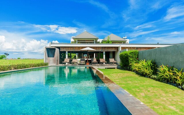 Bali Mengening Villa Beach Front