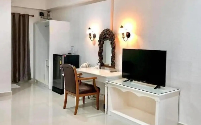Lopburi Inn