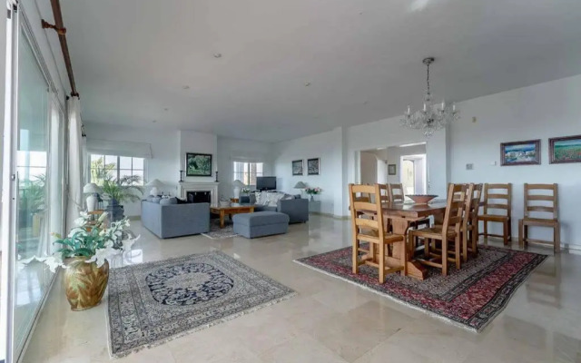 49-La Paz-Hacienda With Breathtaking Views in Mijas!