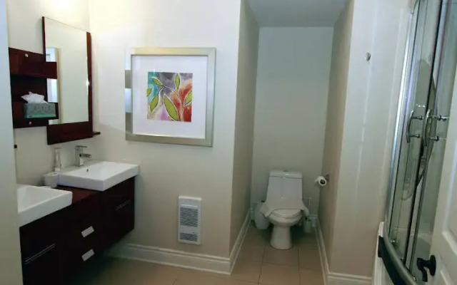 Le Champlain Condo 102