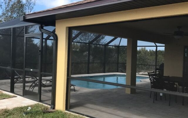 Alisa's Dream Villa on the Canal