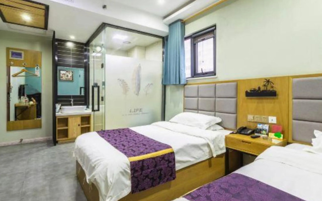 Jinghuang Fashion Hotel (Pingdingshan Trade Plaza)
