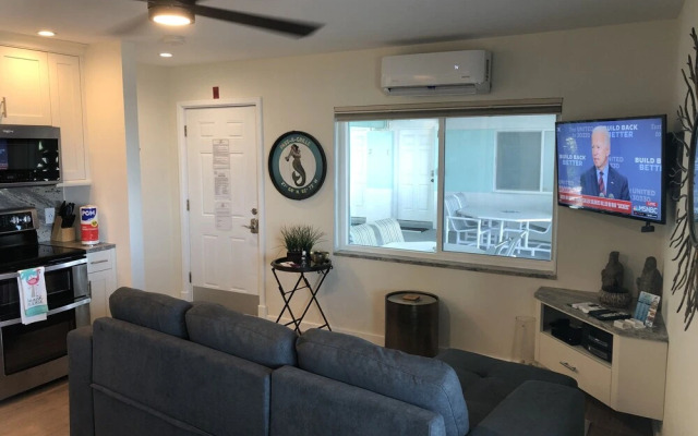 Pass a Grille Beach Views 709-13