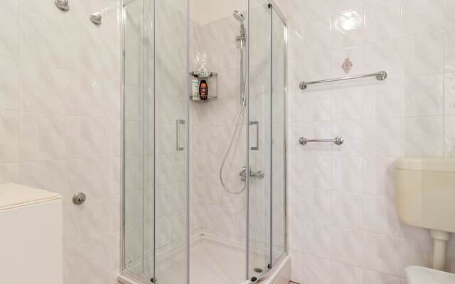 Attractive Villa Antonio Apartment in Opatija near Črnikovica Beach