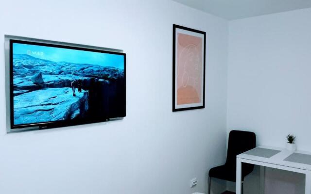 Studio Apartment Nani Centar