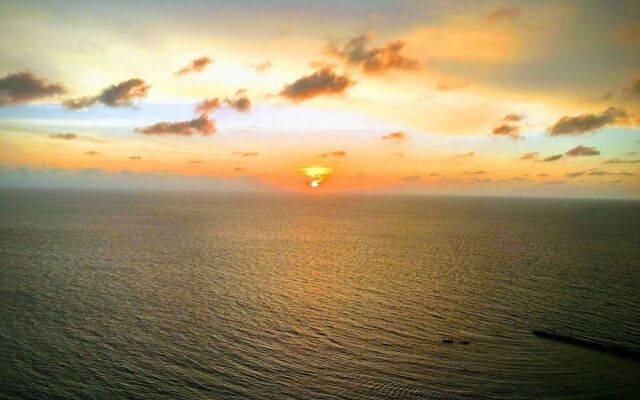 1 Bedroom Ocean View Apartment