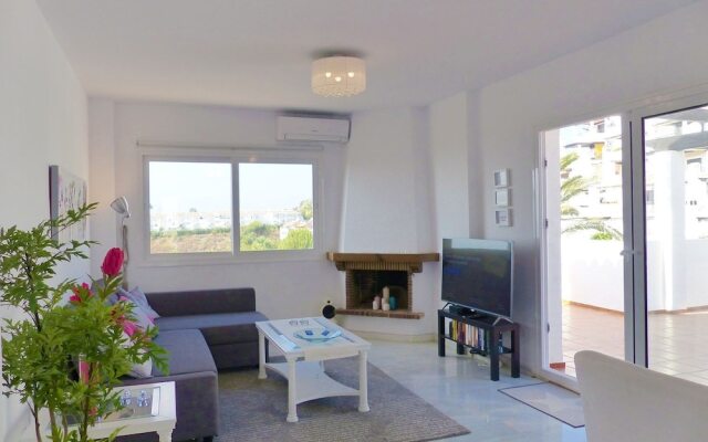 Holiday Apartment Calahonda with a Fireplace 04