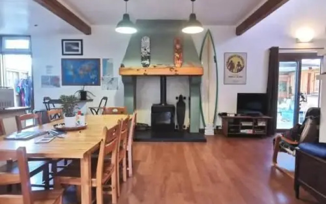 Surfworx Lodge