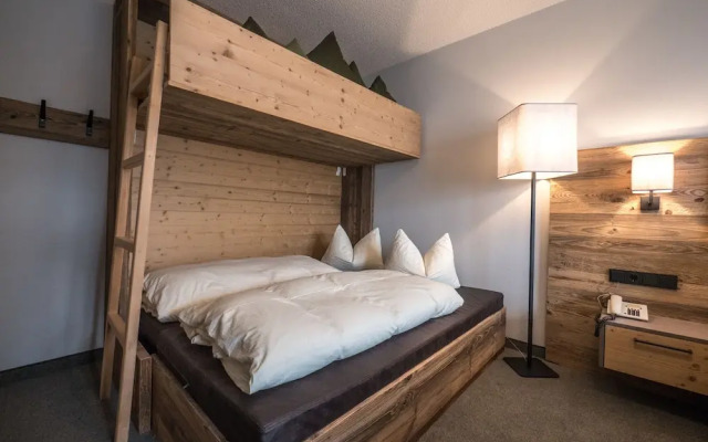 Hotel & Apart Central