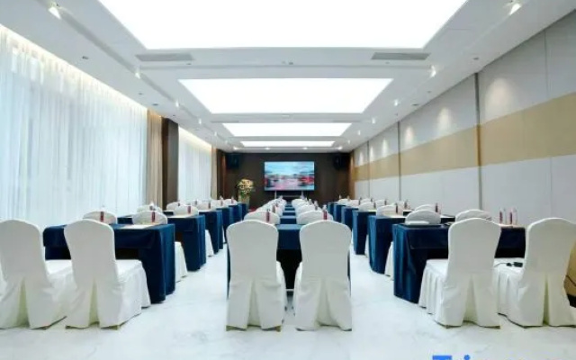 Weihai Rongcheng Jinyue Seaview Garden Hotel – Business – Weihai
