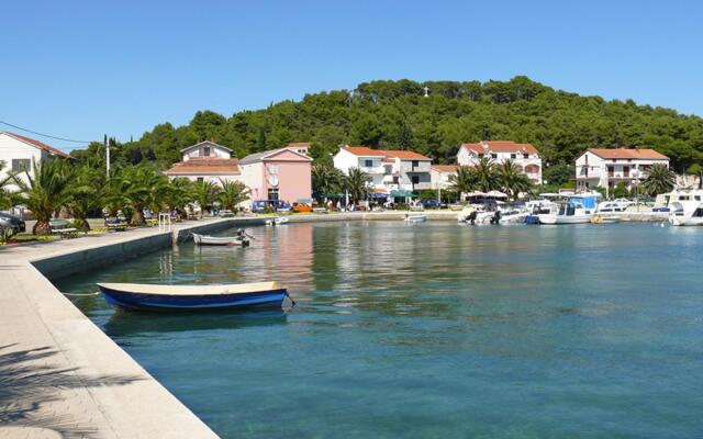 Srećko - Close to Center With Terrace - A2