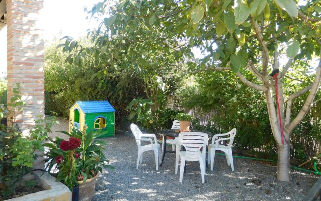 Beautiful Holidayhome With Pool Near the Sierra Nevada