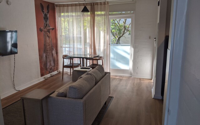 SoYa on Davis Apartment Hotel