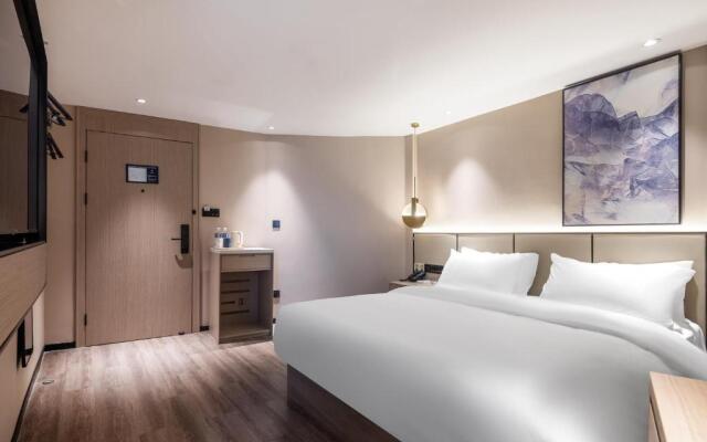 Xinhuating Business Hotel