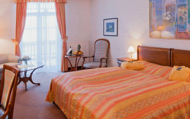 Panorama Berghotel Wettiner Höhe