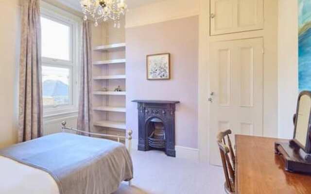 Host Stay Bellevue Road