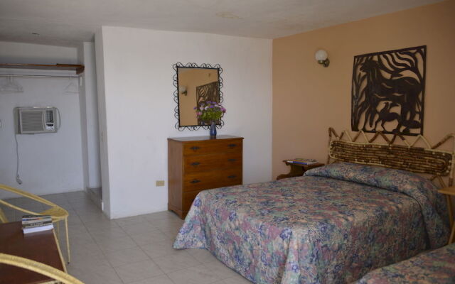Ouanga Bay Beach Hotel