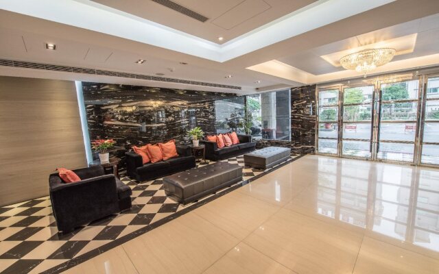 Golden Stone Hotel