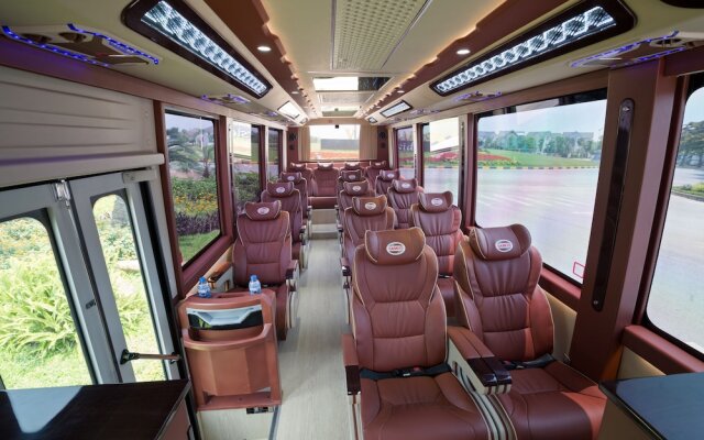 Verdure Lotus Grandeur Cruise