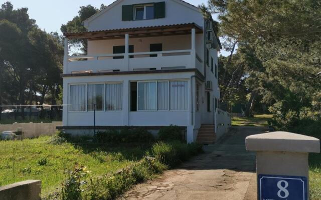Apartment 2 Near the sea