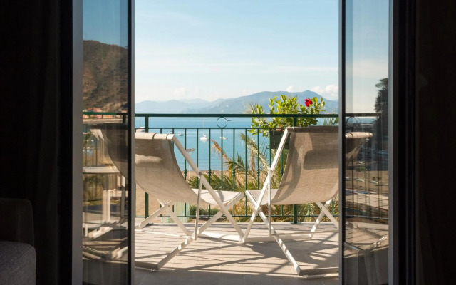 Miramare Suites
