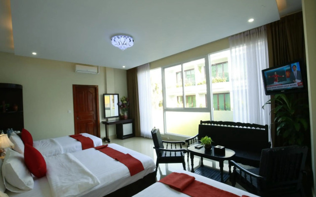 Chheng Residence