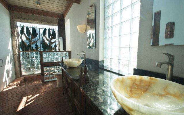 Caille Blanc Villa & Hotel - Adults Only