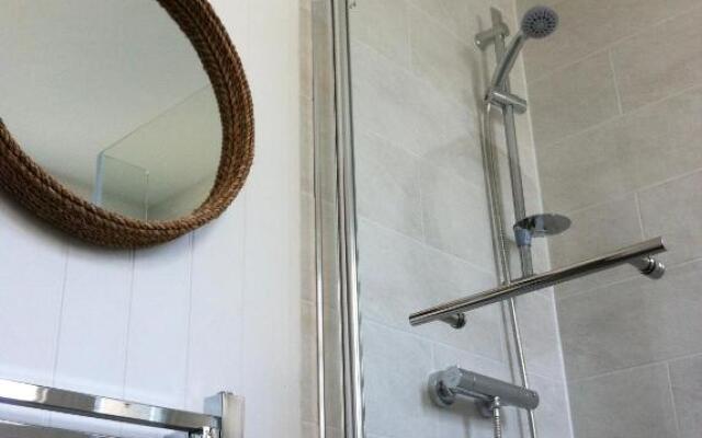 Harbour Retreat Padstow - Entire Apartment