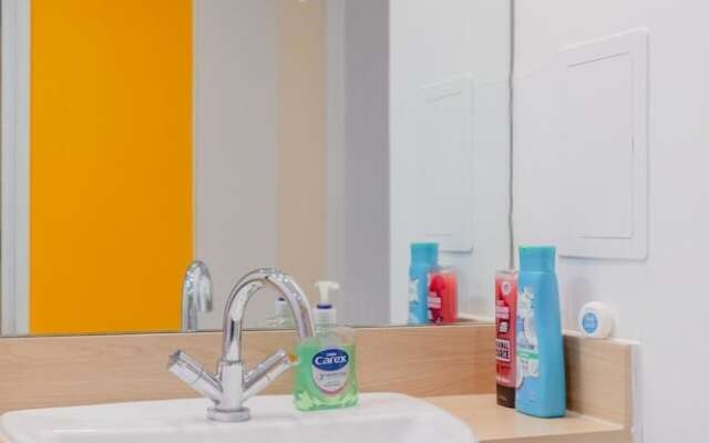 Quirky 1BD Flat W/gym & City Views Dalston!