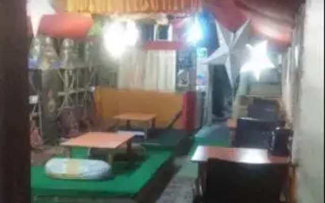 Shanti Cafe and Guest House Mcloedganj