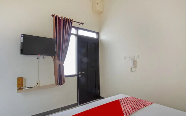 OYO 2753 Irma's Residence