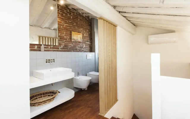 Santa Maria Novella penthouse by MMega