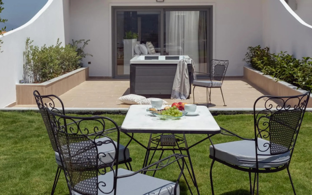Letsos Hotel