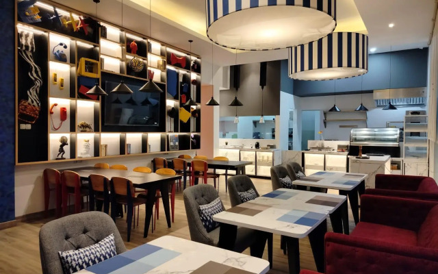 Moritz Biz Gandaria