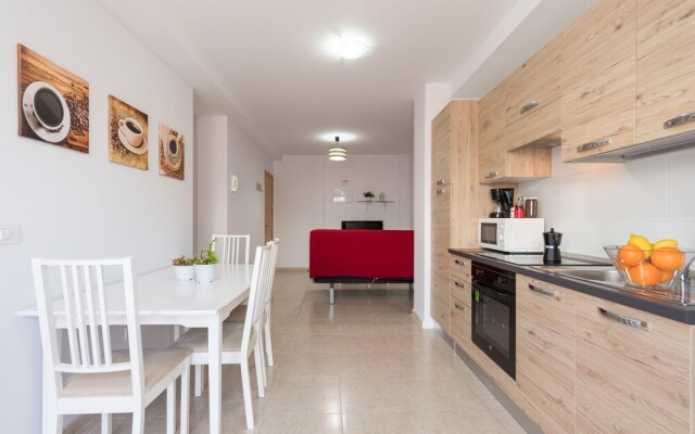 Luxury Flat with private parking