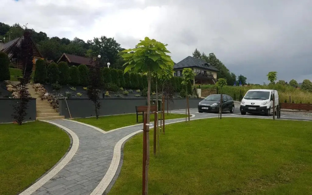 Jaworina- Apartamenty, Domki i Pokoje