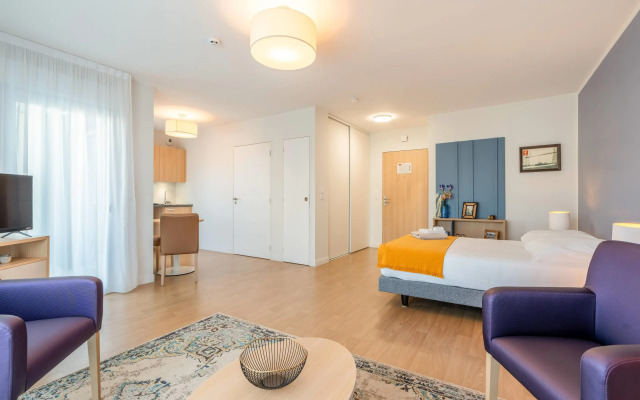 Quality Suites Rochefort