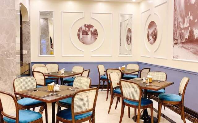 Maris Boutique Hotel