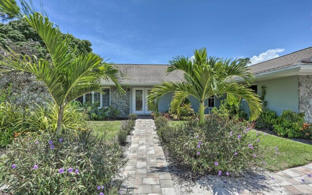 Jupiter Home w/ Private Pool & Putting Green!