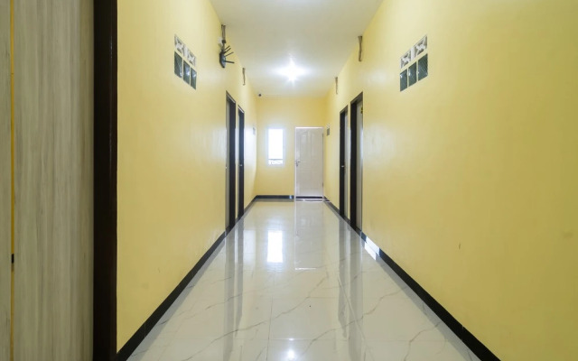 RedDoorz Plus @ Sempurna Inn Medan