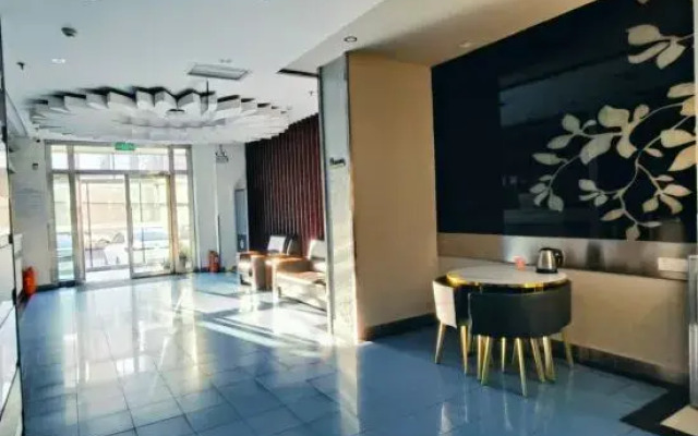 Huayi Hotel (Harbin CapitaLand Airport Bus Station)