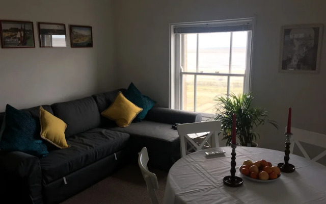 Moray Beachside Apartments