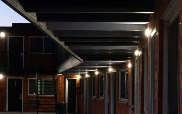 Econo Inn