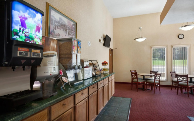 Travelodge by Wyndham La Porte/Michigan City Area
