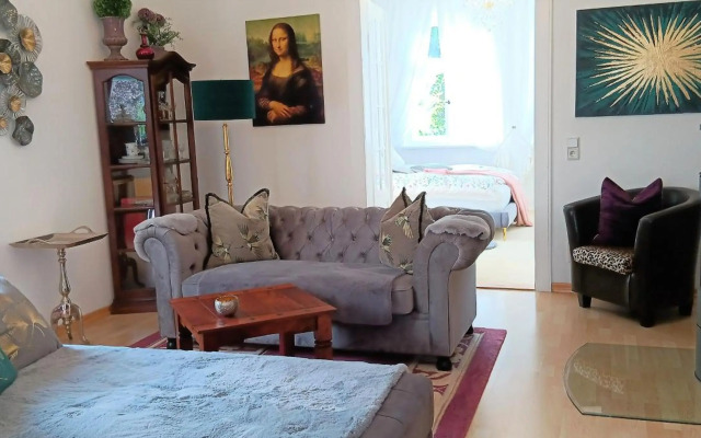 VILLA FREIA Dresden & Großer Garten Wohlfühlfactory by Freia