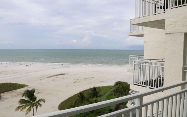 Jamaica Royale 703 - 2 Br Condo