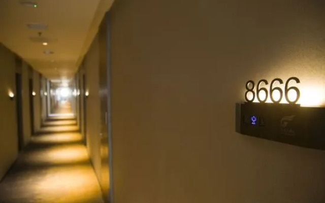 Longchang Jingu Hotel