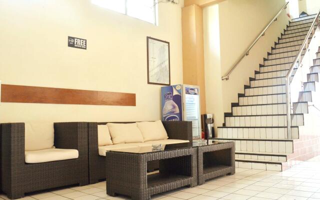 Hotel Sumber Waras