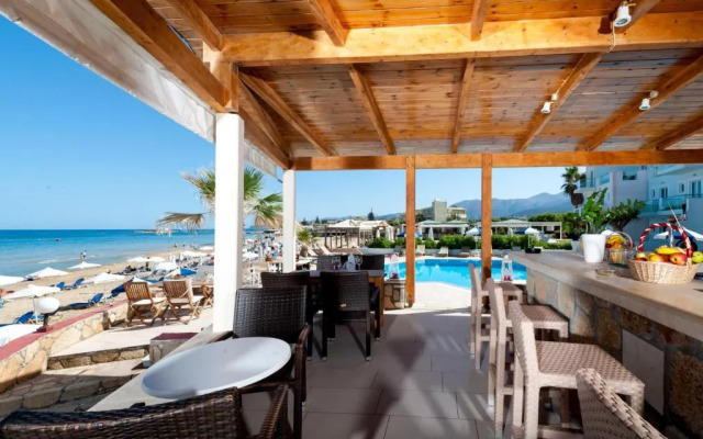 La Playa Beach Hotel